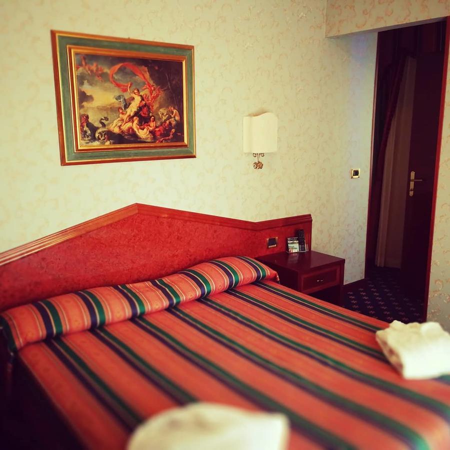 Hotel Royal Bolsena Esterno foto