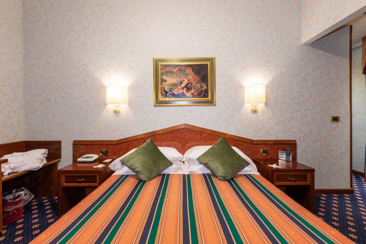 Hotel Royal Bolsena Esterno foto