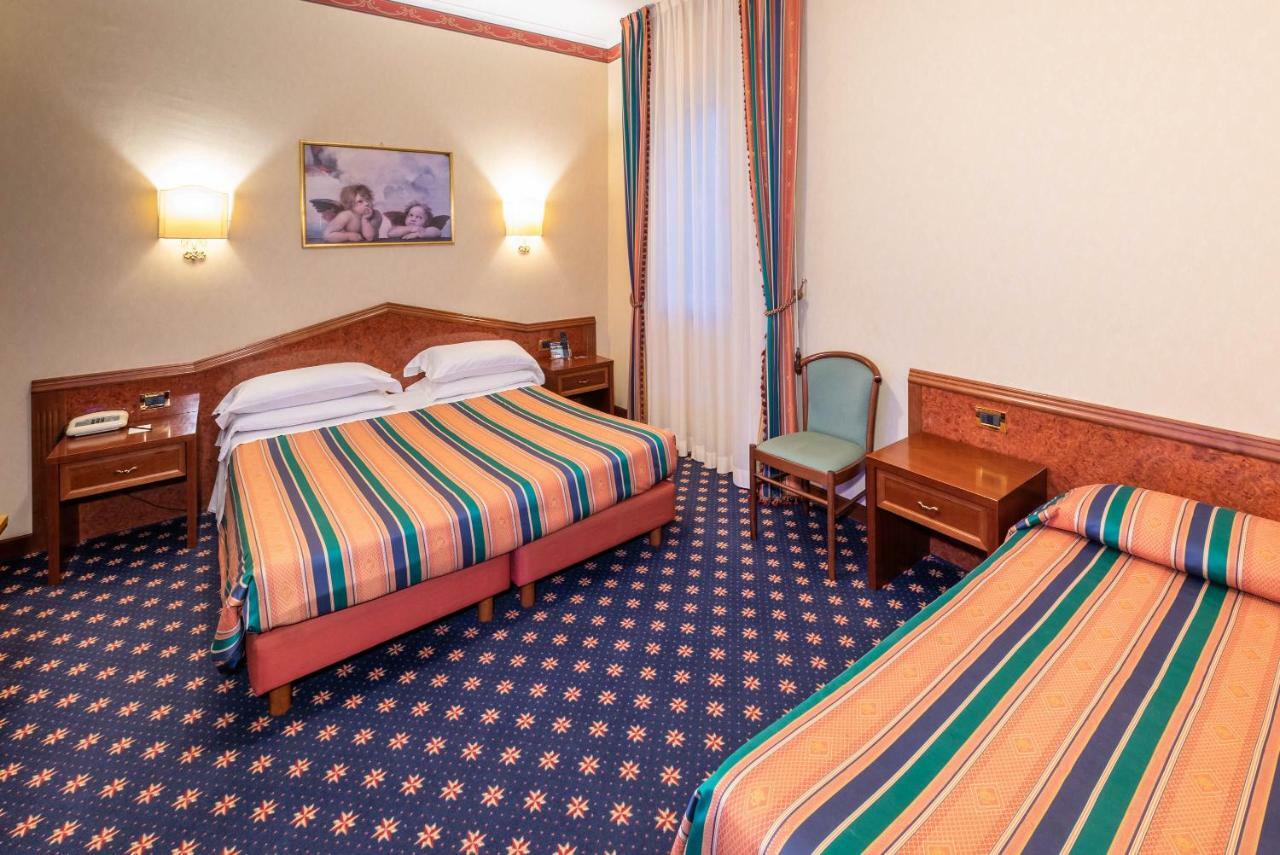 Hotel Royal Bolsena Esterno foto
