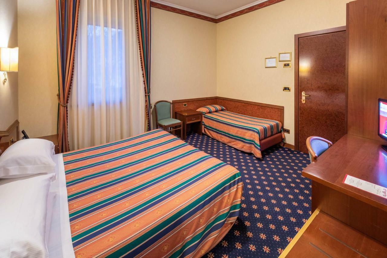 Hotel Royal Bolsena Esterno foto